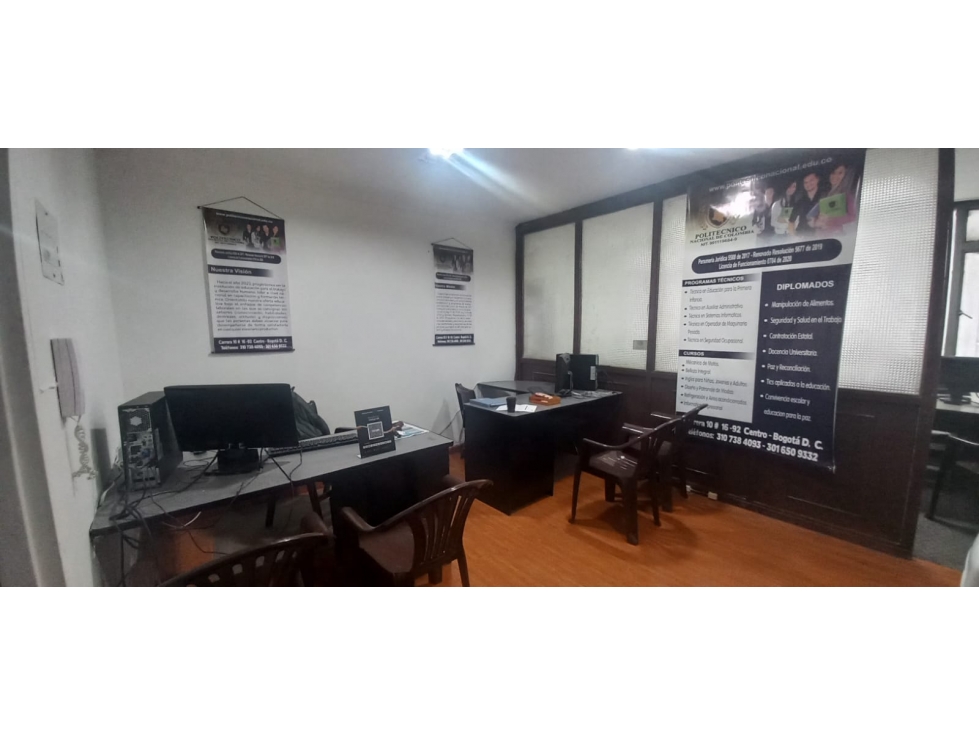 Se vende oficina amoblada en las nieves