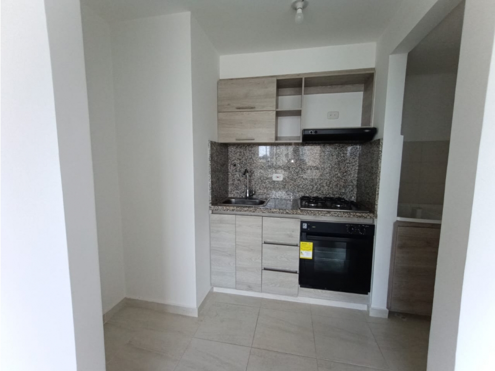 APARTAMENTO EN ALQUILER EN ALAMEDA DEL RIO — foto 3
