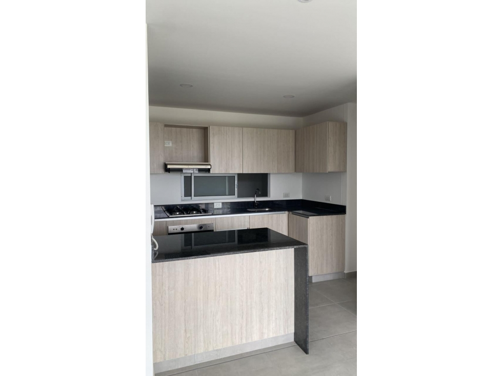 APARTAMENTO EN ALQUILER EN PORTAL DE GENOVES - 3