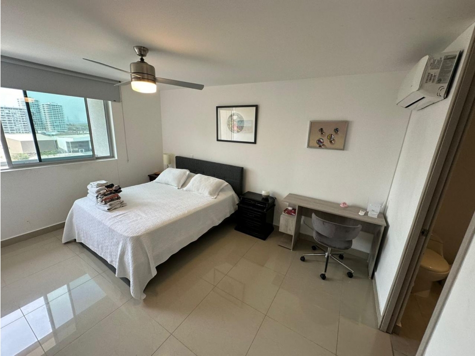 APARTAMENTO EN ALQUILER EN PORTAL DE GENOVES — foto 5