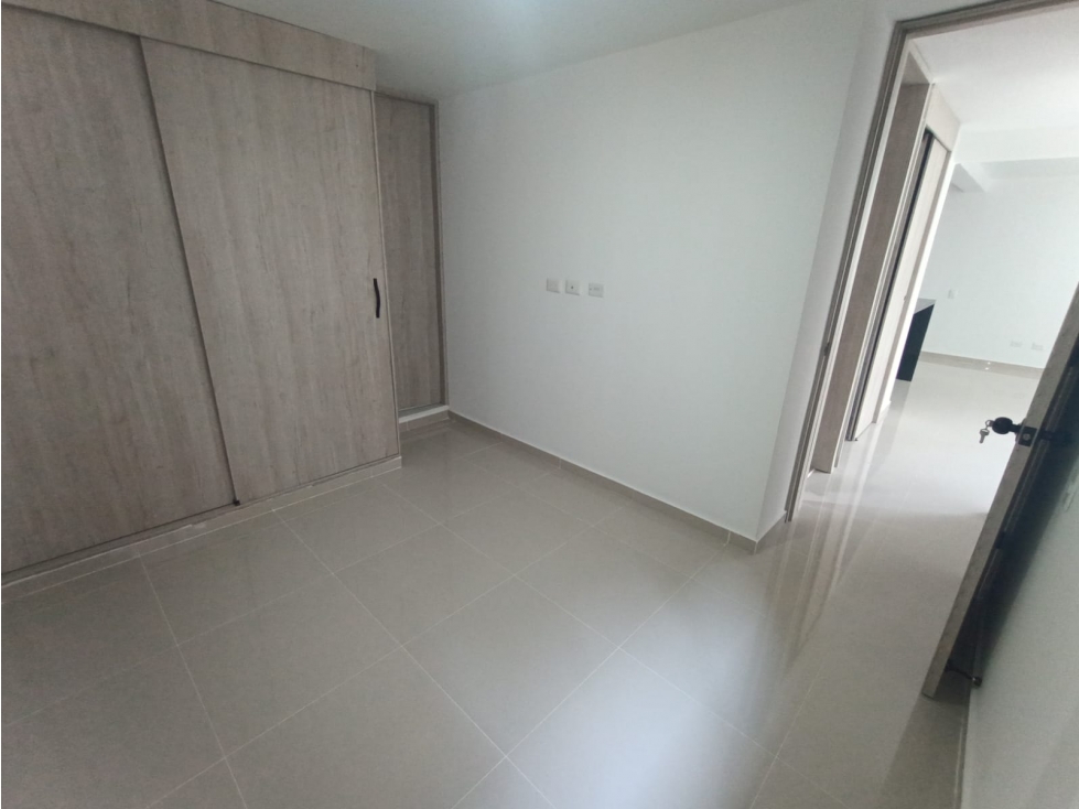 APARTAMENTO EN ALQUILER EN CIUDAD MALLORQUIN — foto 6