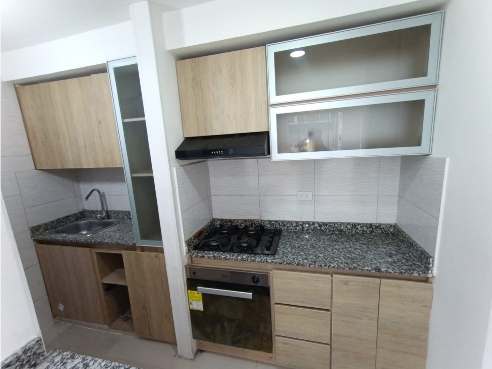 APARTAMENTO EN ALQUILER EN ALAMEDA DEL RIO — foto 3