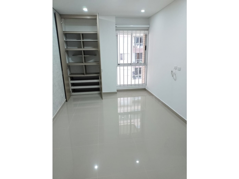 APARTAMENTO EN VENTA Y ARRIENDO EN PORTAL DE GENOVES
