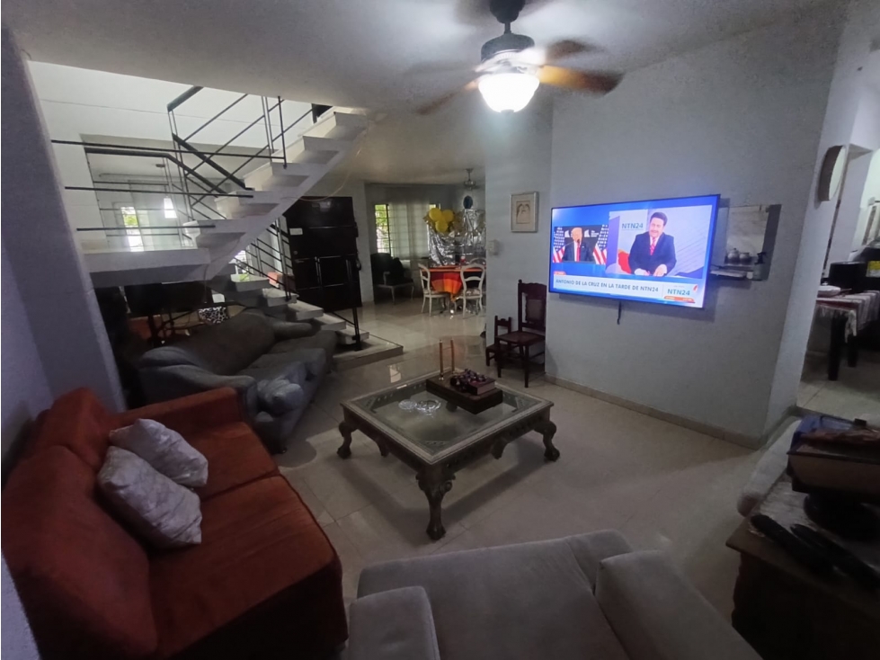 CASA INDEPENDIENTE EN VENTA EN LA CAMPIÑA — foto 3