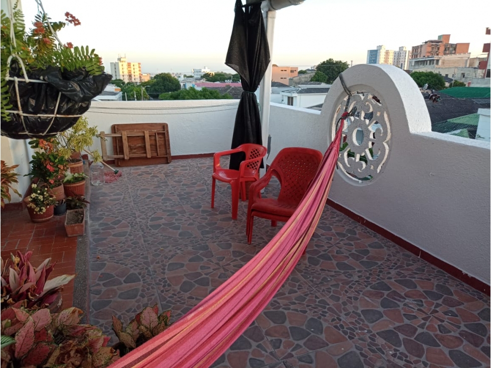 APARTAMENTO EN VENTA EN LAS DELICIAS — foto 2