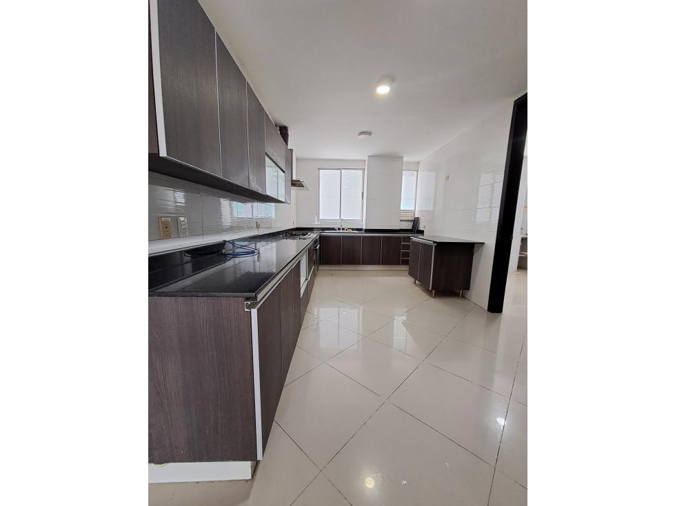 APARTAMENTO EN ARRIENDO Y VENTA EN ALTOS DE RIOMAR — foto 4
