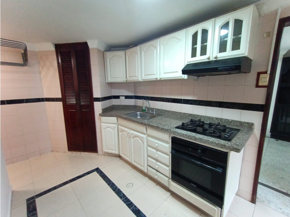 APARTAMENTO EN ALQUILER EN RIOMAR — foto 2
