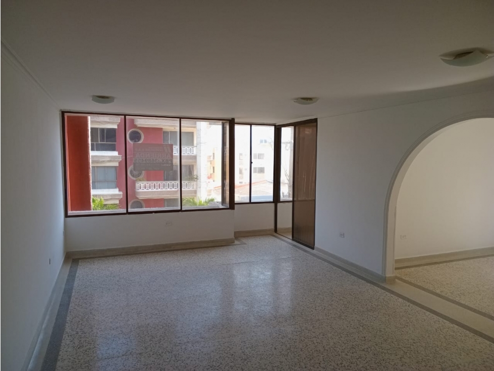 APARTAMENTO EN ALQUILER EN RIOMAR