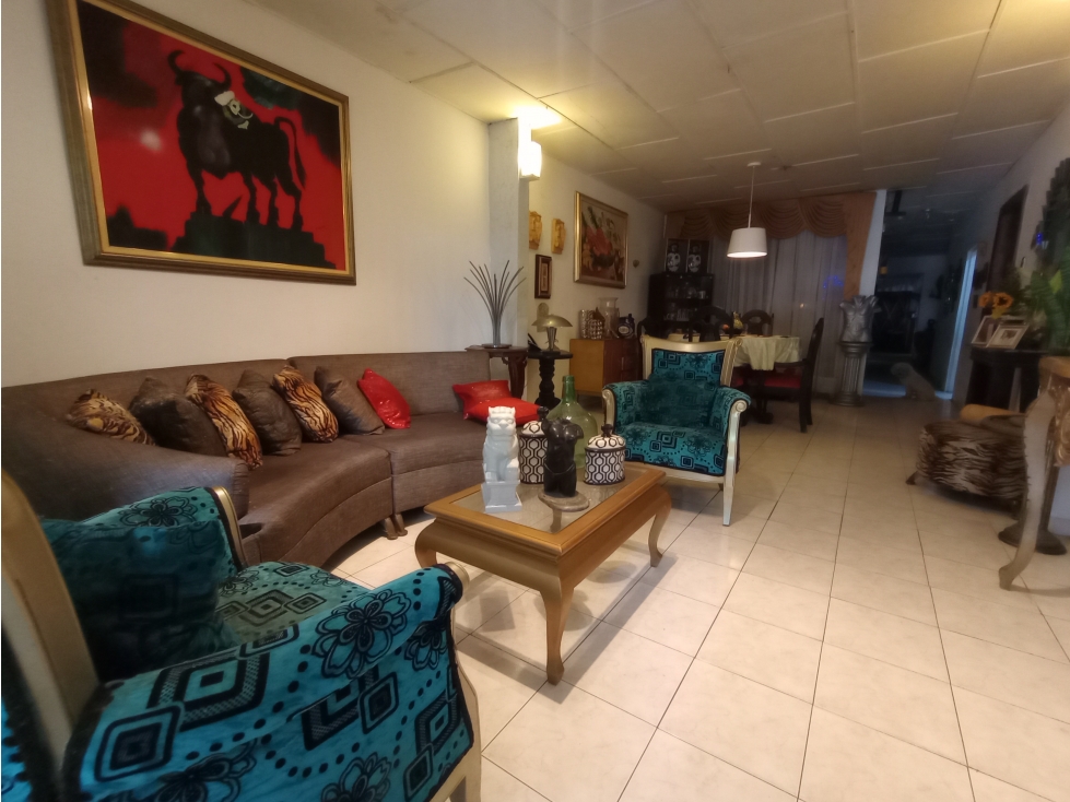 CASA EN VENTA EN EL RECREO