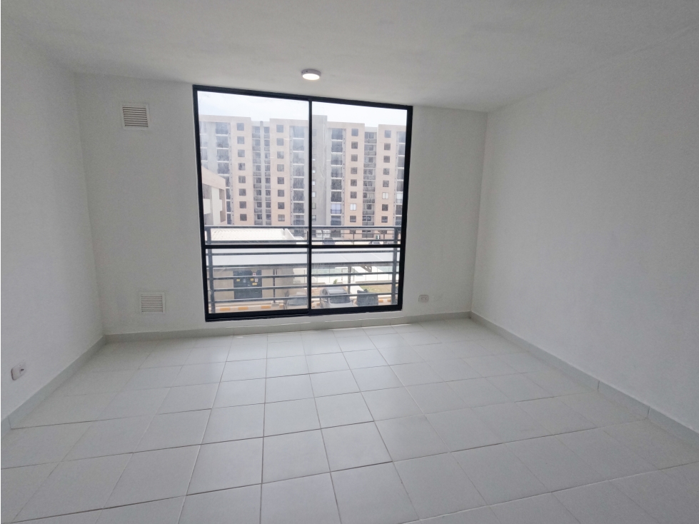 APARTAMENTO EN ARRIENDO EN RIO ALTO — foto 4