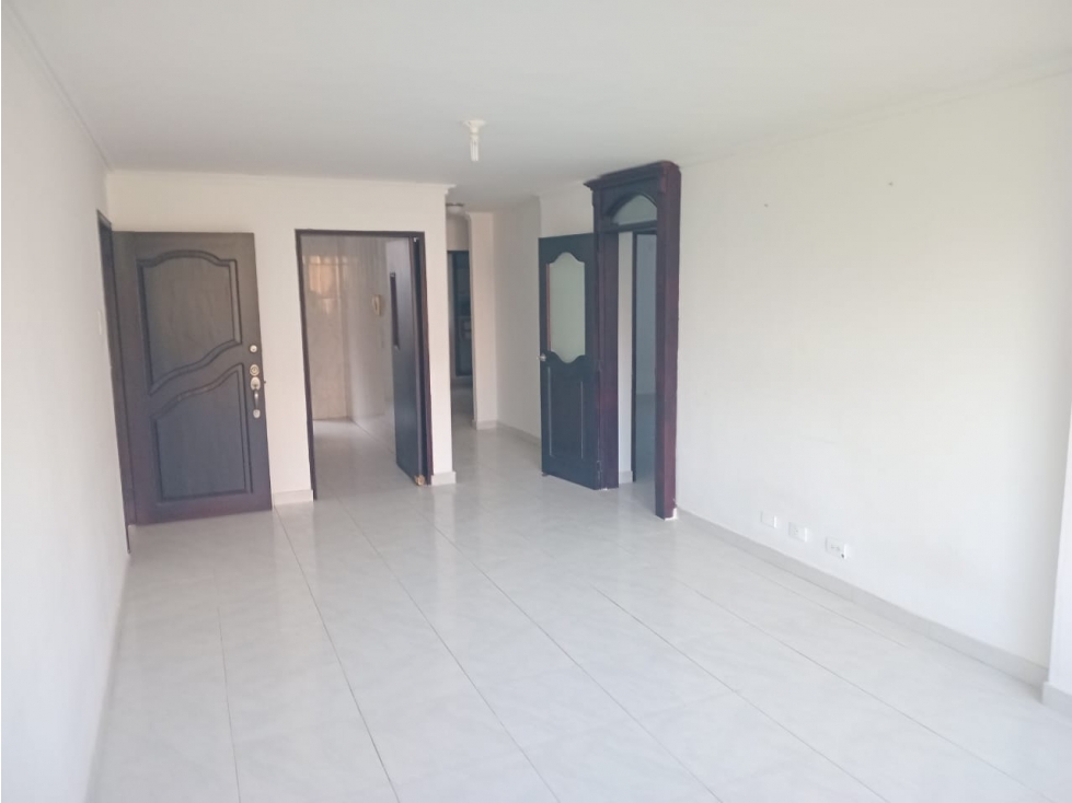 APARTAMENTO EN ARRIENDO Y VENTA EN RIOMAR — foto 3