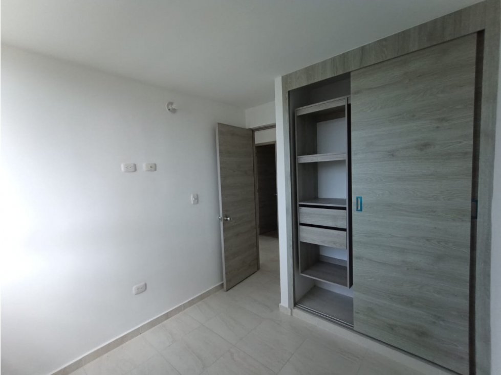 APARTAMENTO EN ALQUILER EN ALAMEDA DEL RIO — foto 5