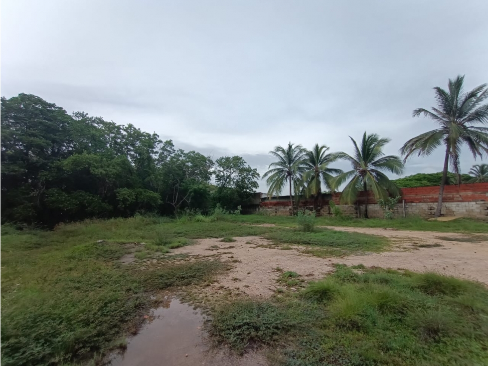 LOTE EN VENTA EN LA PLAYA - 2