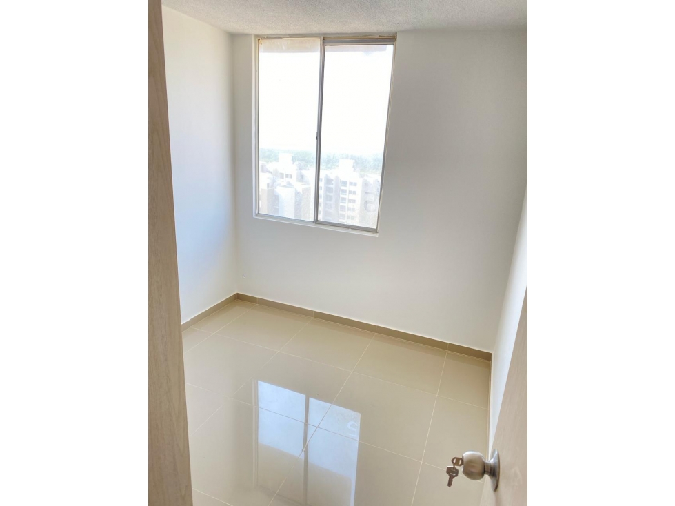 APARTAMENTO EN ALQUILER EN CIUDAD MALLORQUIN — foto 5