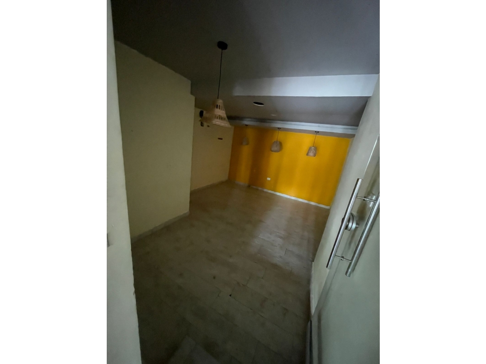 CASA COMERCIAL EN ALQUILER EN BELLAVISTA - 4