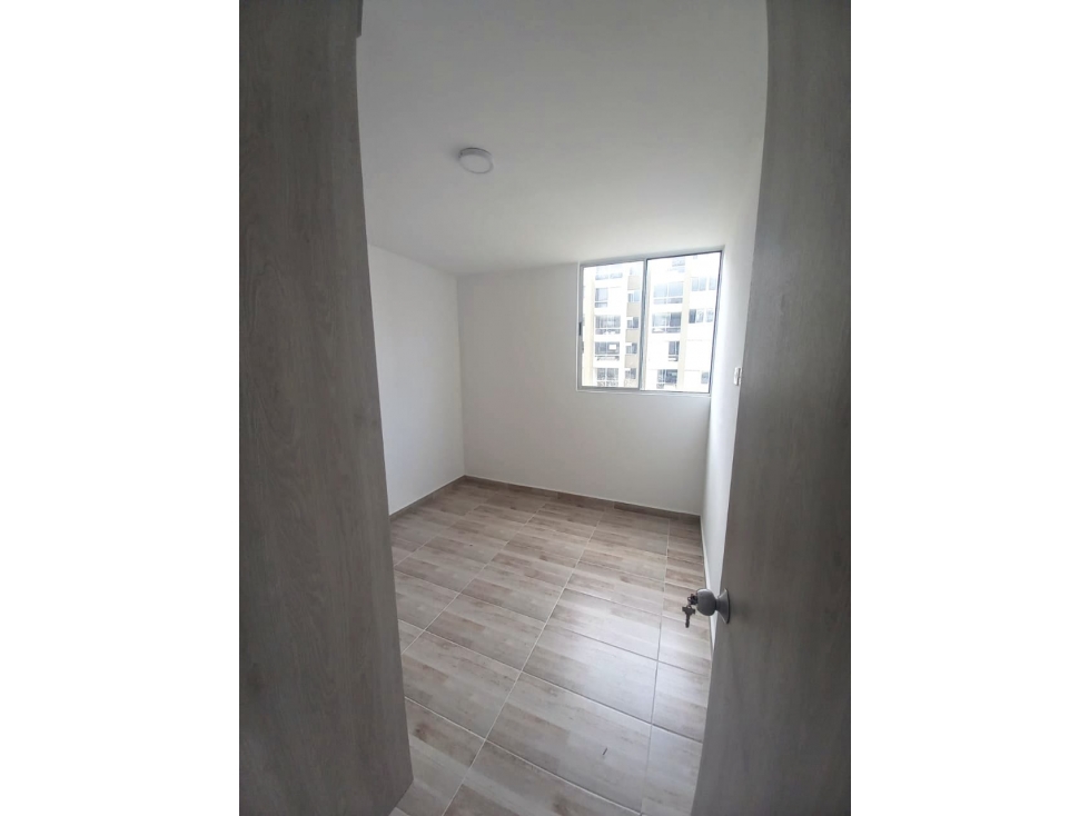 APARTAMENTO EN ALQUILER EN CIUDAD MALLORQUIN — foto 5