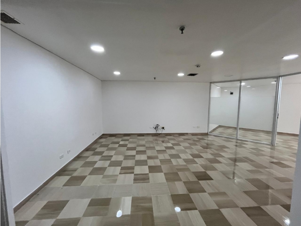 OFICINA EN VENTA EN VILLA COUNTRY - 2