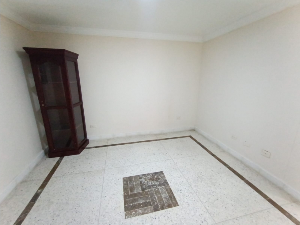APARTAMENTO EN ALQUILER EN RIOMAR — foto 4