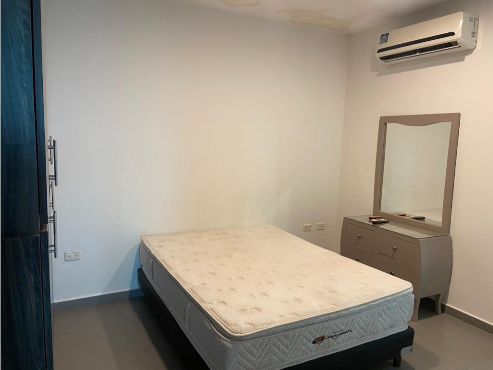 APARTAMENTO EN VENTA EN RIOMAR — foto 5