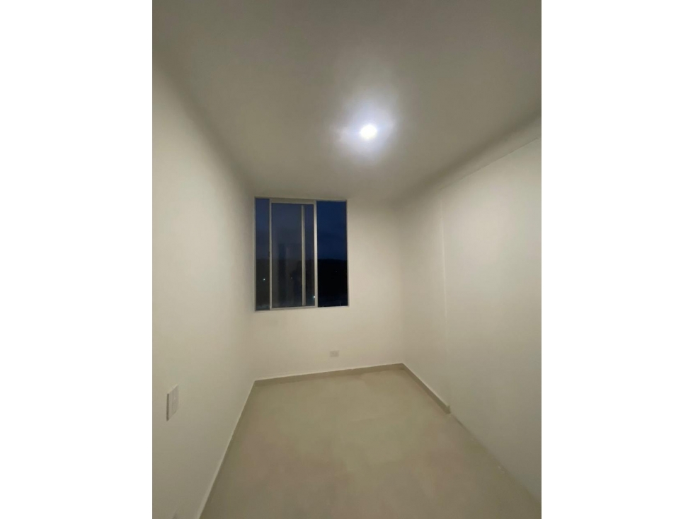 APARTAMENTO EN ALQUILER EN ALAMEDA DEL RIO — foto 2