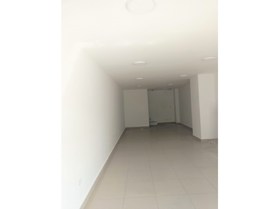 LOCAL EN VENTA EN ALTO PRADO — foto 2