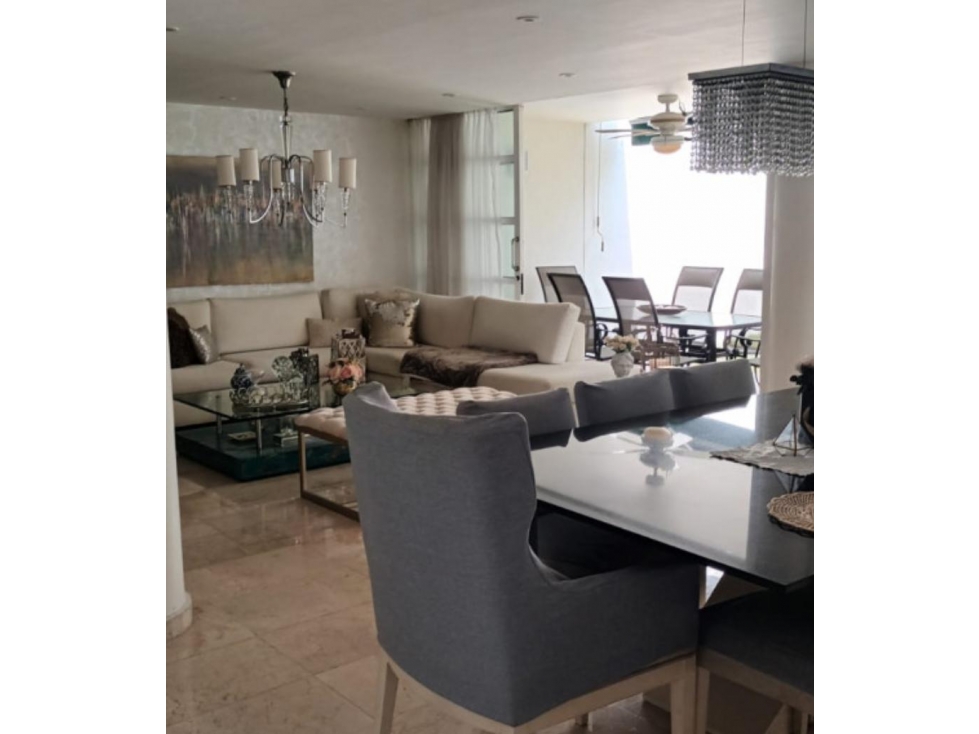 CASA EN ARRIENDO EN LA CASTELLANA