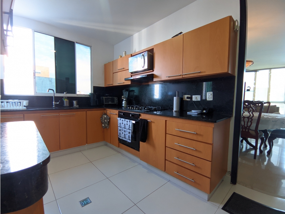 APARTAMENTO EN VENTA EN ALTOS DE RIOMAR