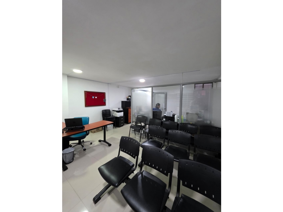 OFICINA EN VENTA EN PORVENIR — foto 3