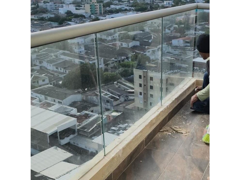 APARTAMENTO EN VENTA EN LAS DELICIAS