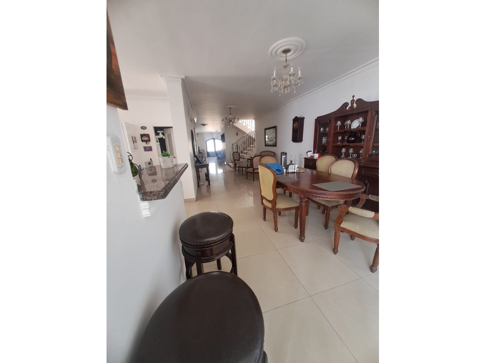CASA EN VENTA EN RIOMAR — foto 2