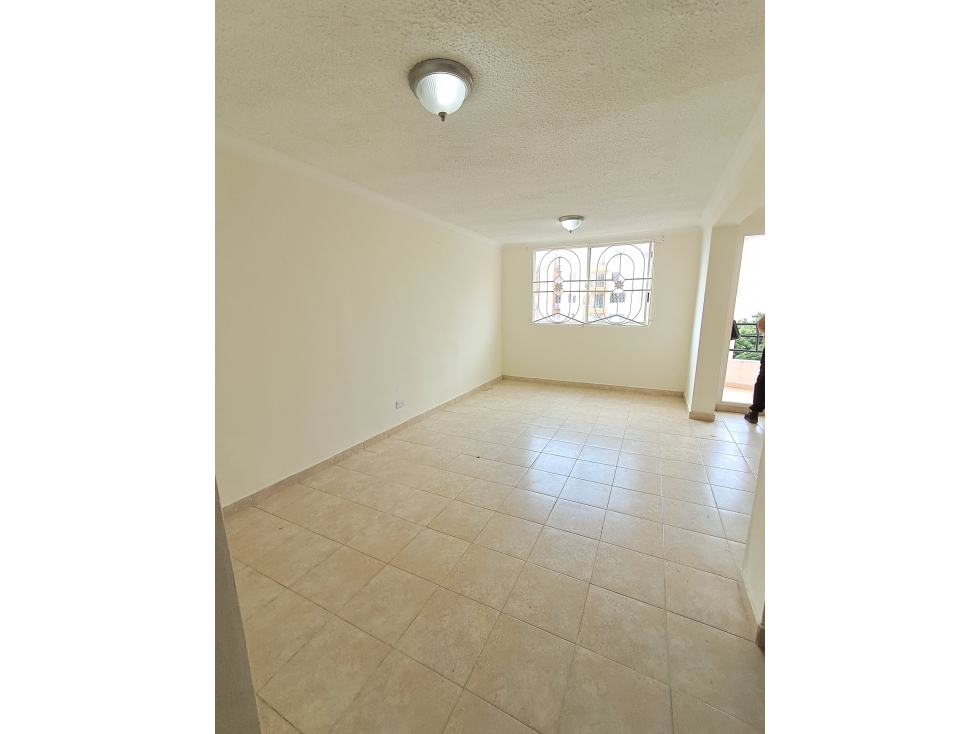 APARTAMENTO EN ARRIENDO Y VENTA EN MIRAMAR