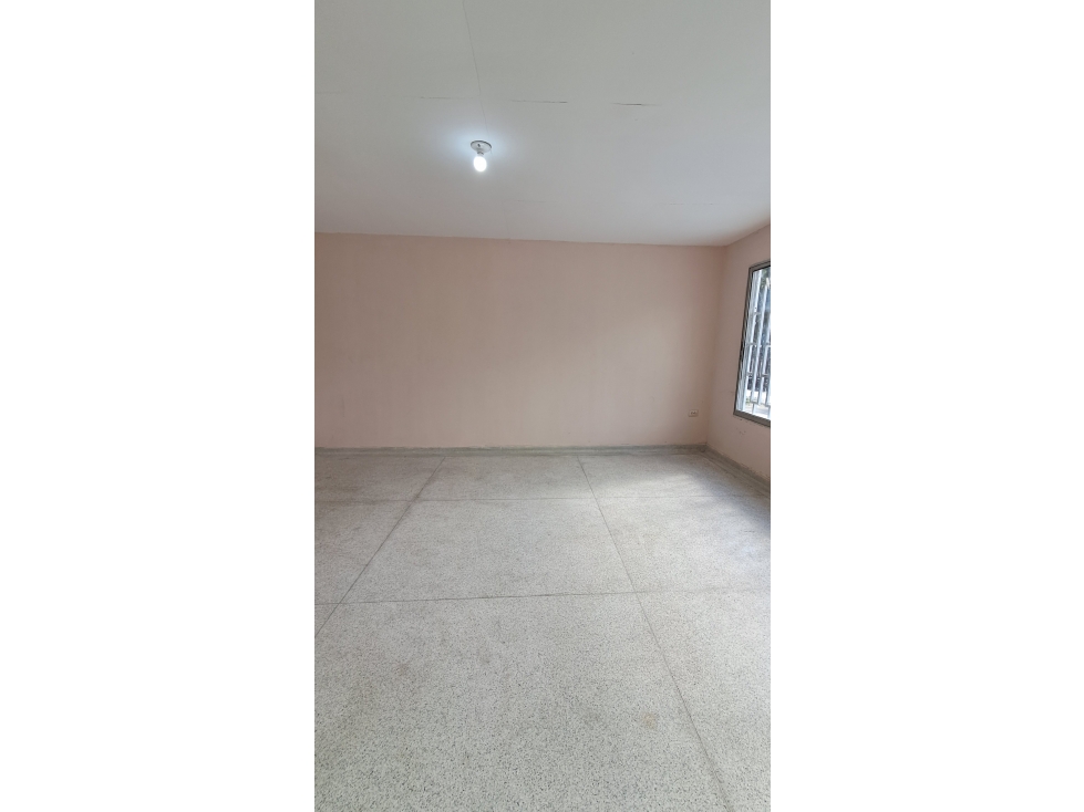 CASA EN ARRIENDO Y VENTA EN LOS ALPES — foto 2