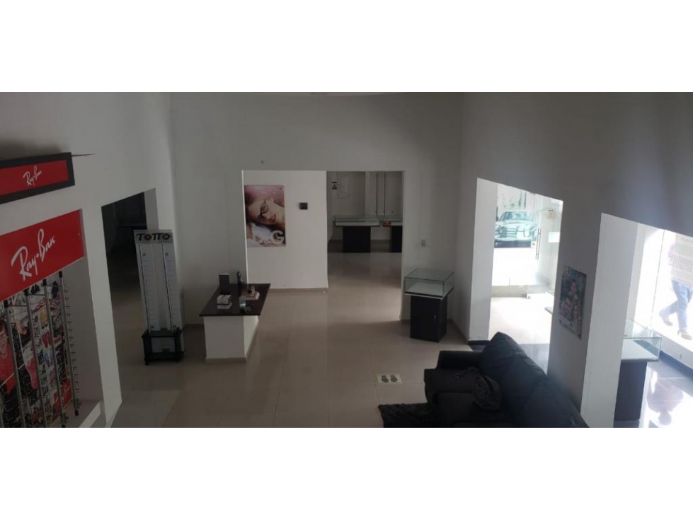 CASA COMERCIAL EN ALQUILER Y VENTA EN VILLA COUNTRY