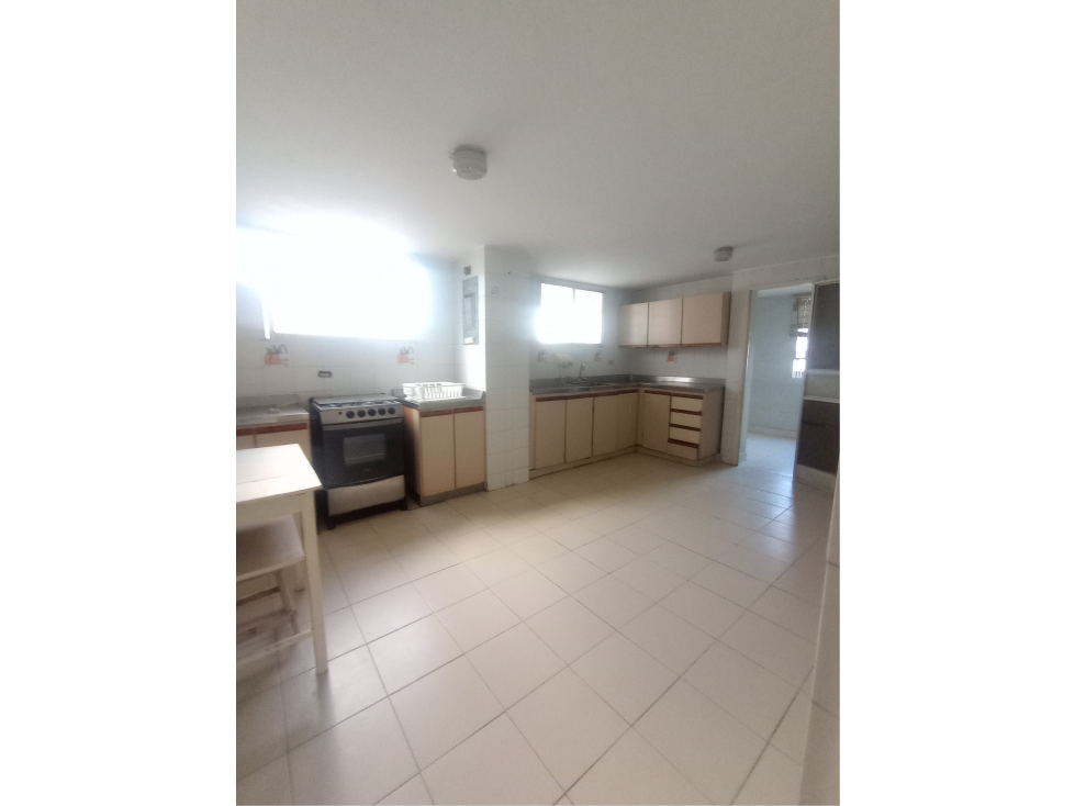 APARTAMENTO EN ALQUILER EN RIOMAR — foto 3