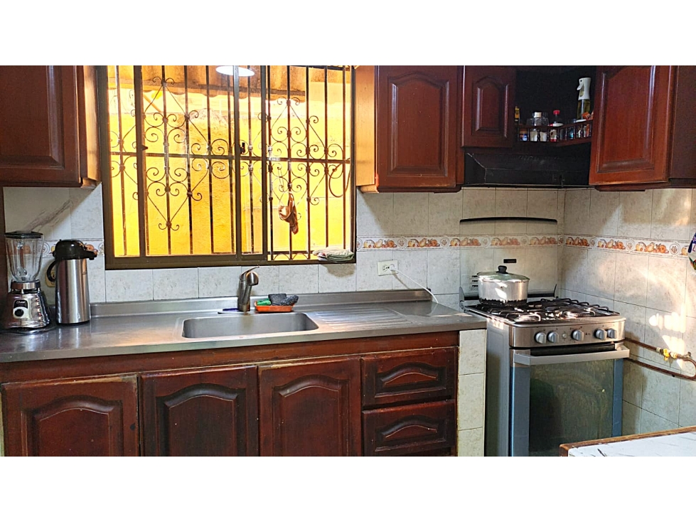 CASA EN VENTA EN OLAYA