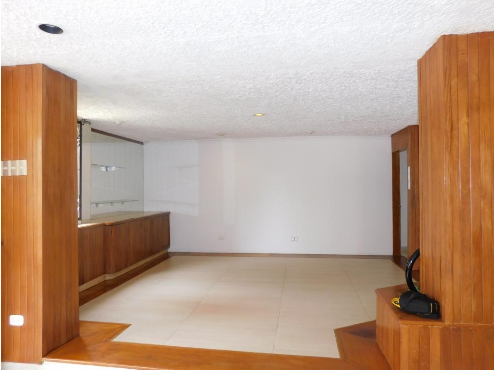 APARTAMENTO EN ALQUILER EN VILLA COUNTRY — foto 4