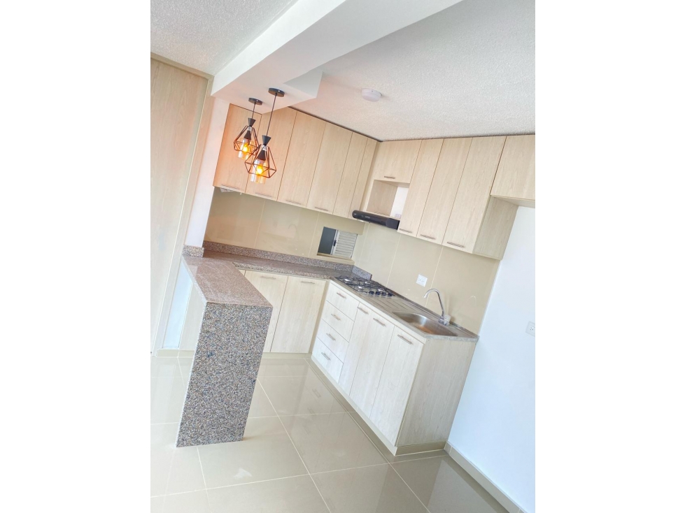 APARTAMENTO EN ALQUILER EN CIUDAD MALLORQUIN — foto 4