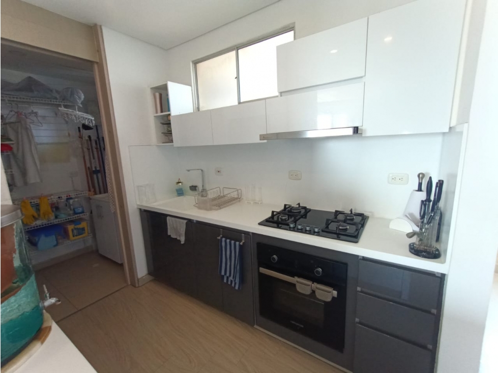 APARTAMENTO EN ARRIENDO EN PORTAL DE GENOVES — foto 3