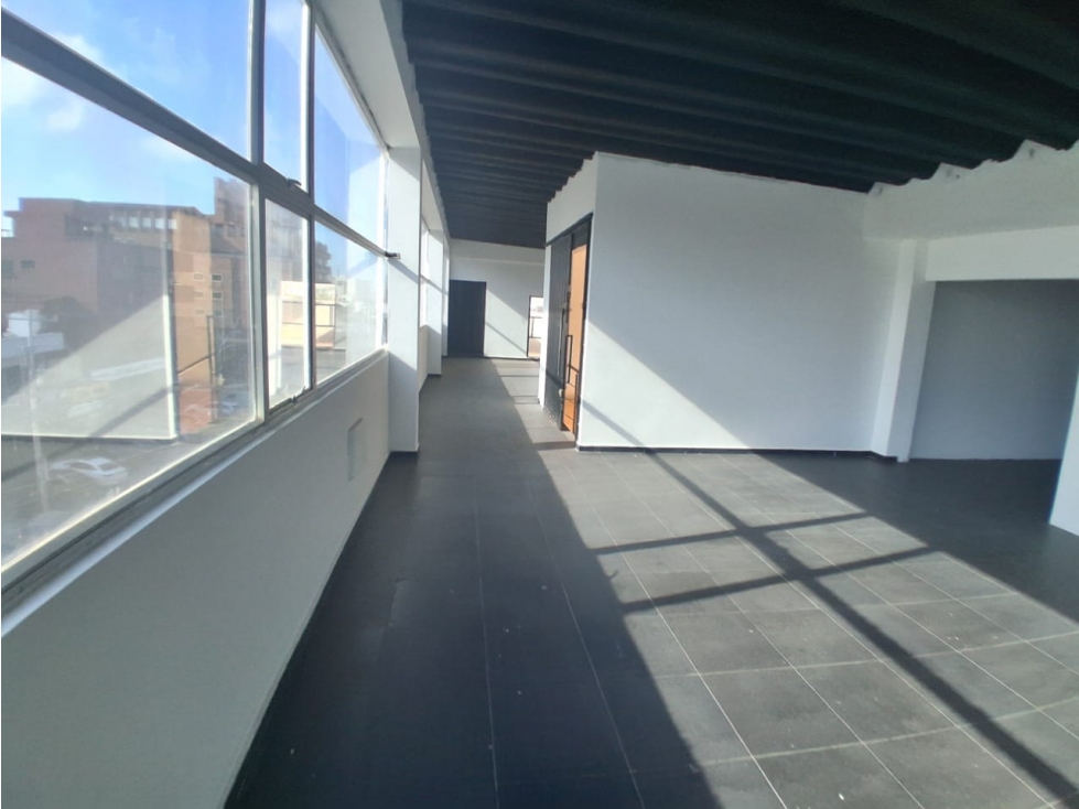 LOCAL - OFICINA EN ARRIENDO EN GRANADILLO — foto 4