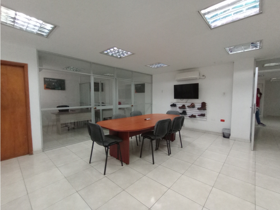 LOCAL EN VENTA EN BARRIO ABAJO - 6