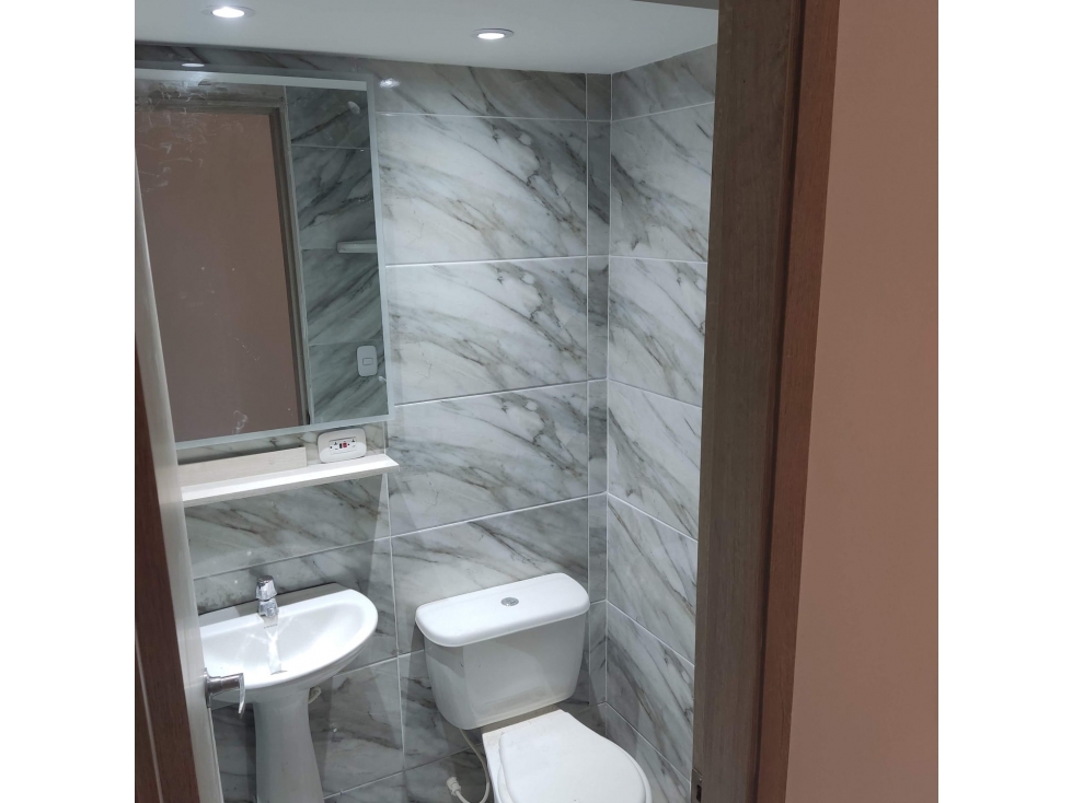 APARTAMENTO EN ALQUILER EN ALAMEDA DEL RIO — foto 3