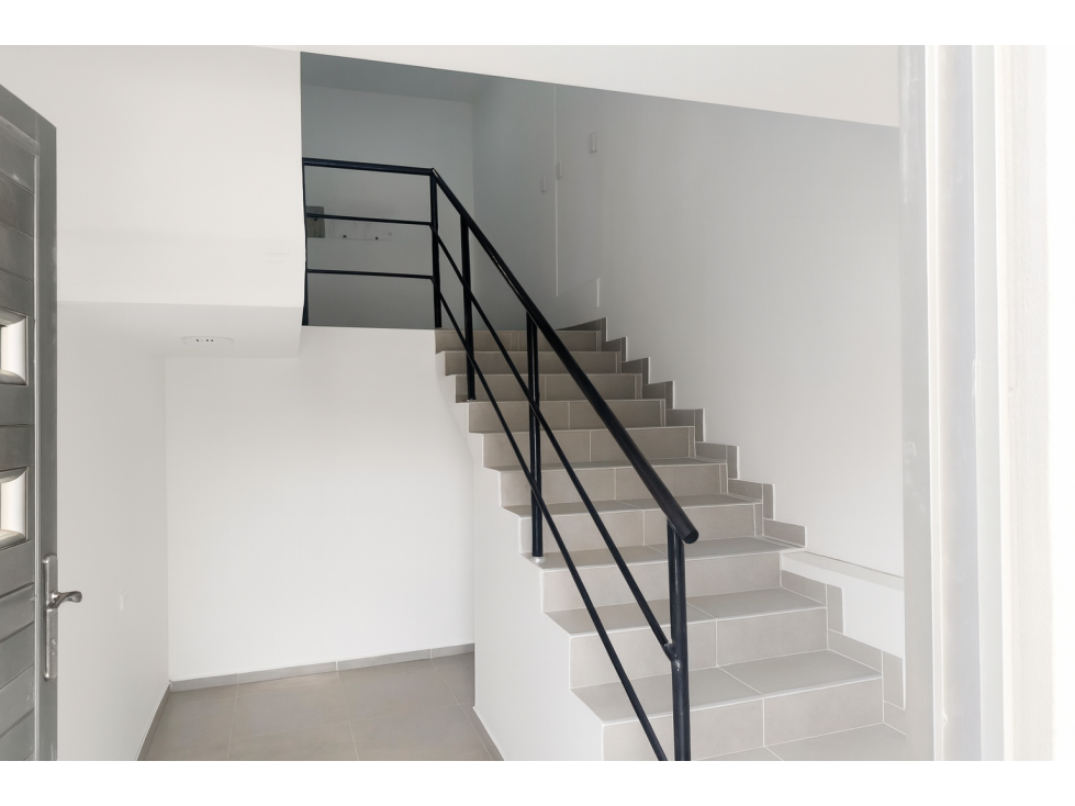 LOCAL EN ARRIENDO EN EL PORVENIR — foto 5