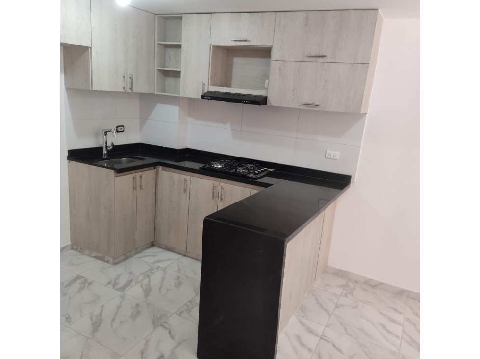 APARTAMENTO EN ALQUILER EN ALAMEDA DEL RIO — foto 2