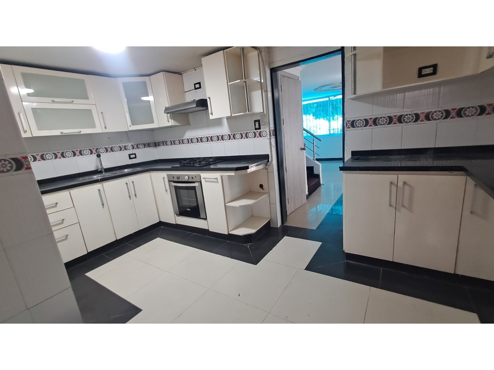 CASA EN ARRIENDO EN CIUDAD JARDIN — foto 4