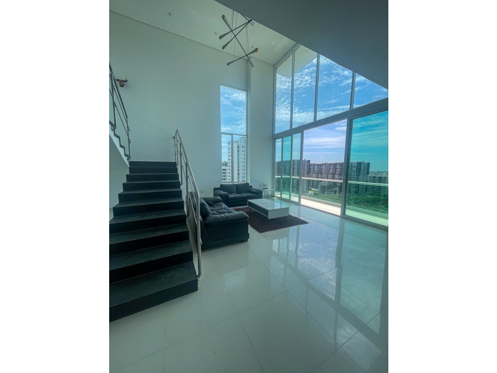 PENTHOUSE AMOBLADO EN VENTA EN RIOMAR — foto 3