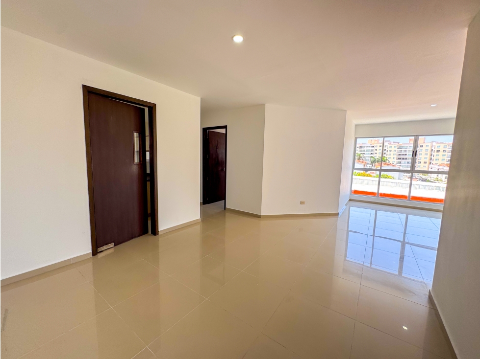 APARTAMENTO EN ARRIENDO EN RIOMAR