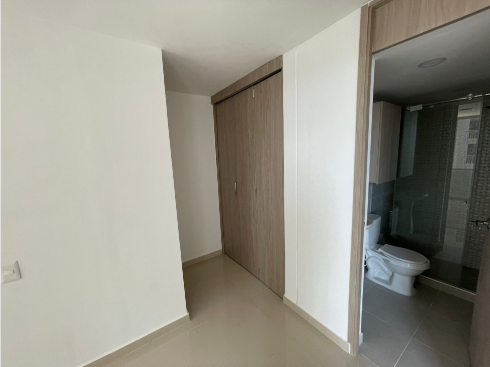 APARTAMENTO PARA ESTRENAR EN ALQUILER EN CIUDAD MALLORQUIN — foto 4