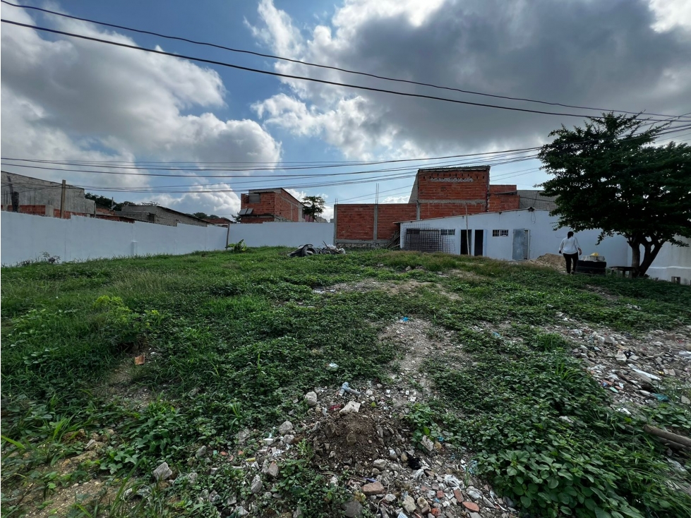 LOTE EN ALQUILER Y VENTA EN EL RUBI - 1