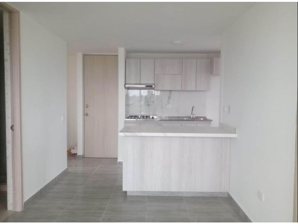 APARTAMENTO EN ALQUILER EN CIUDAD MALLORQUIN — foto 2
