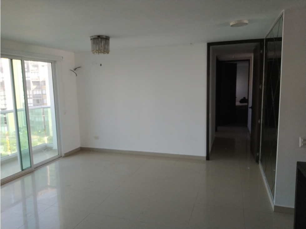 APARTAMENTO EN VENTA EN RIOMAR — foto 2